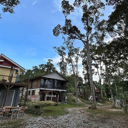 Resort D Rumah Bonda River View Kuala Kangsar Exteriör bild