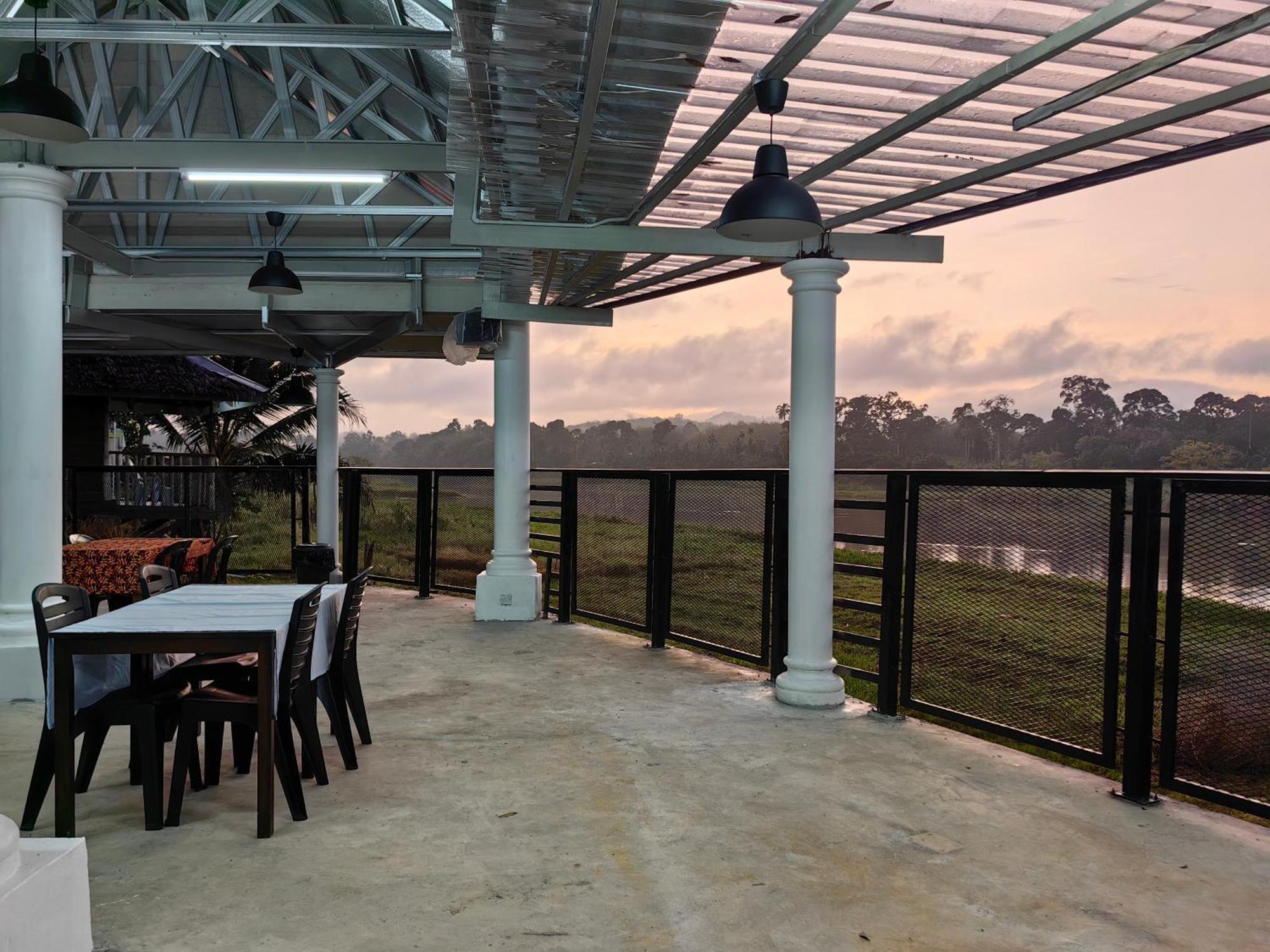 Resort D Rumah Bonda River View Kuala Kangsar Exteriör bild