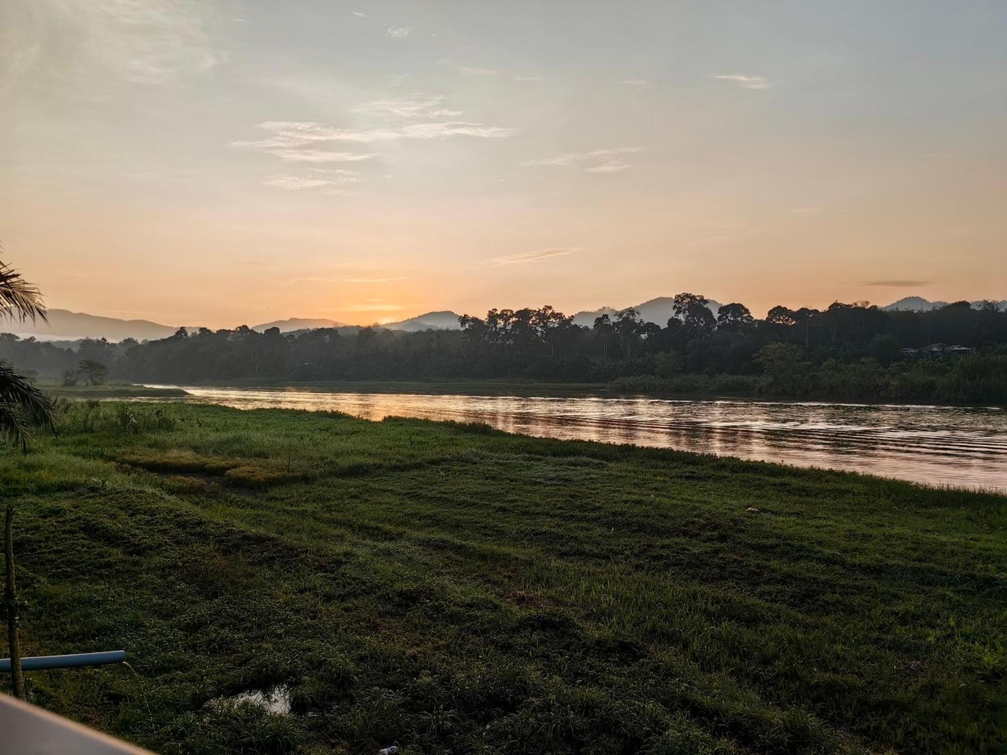 Resort D Rumah Bonda River View Kuala Kangsar Exteriör bild