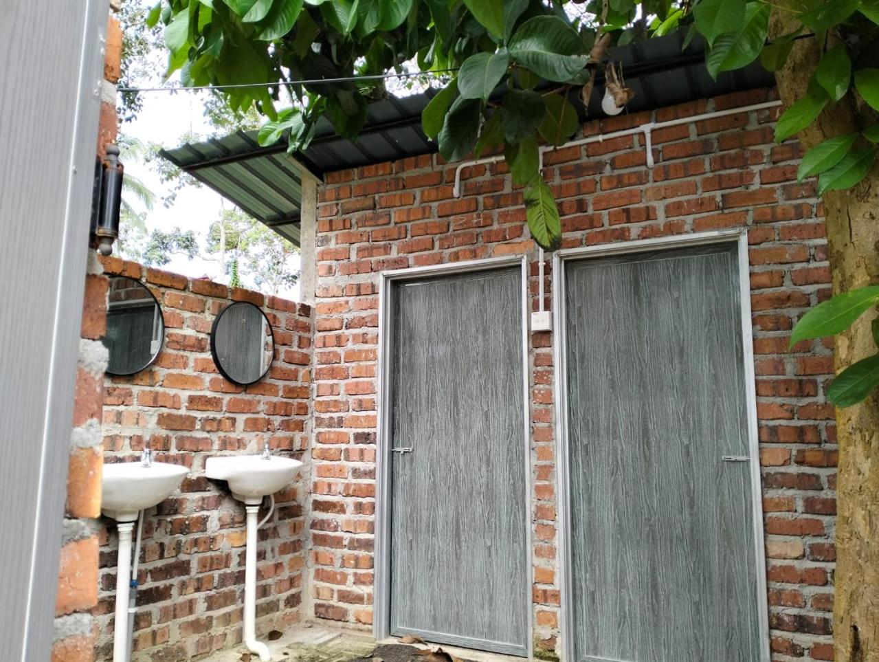 Resort D Rumah Bonda River View Kuala Kangsar Exteriör bild