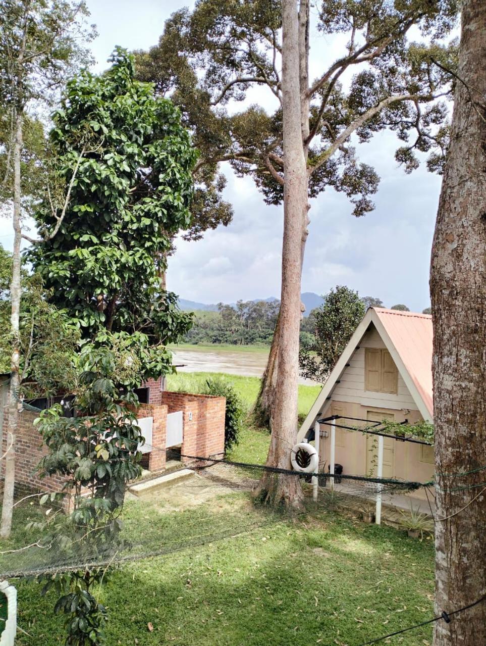 Resort D Rumah Bonda River View Kuala Kangsar Exteriör bild